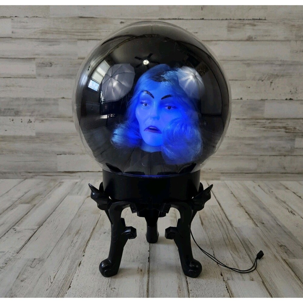 HAUNTED MANSION MADAME LEOTA ANIMATED CRYSTAL BALL SPEAKS GLOWS DISNEY GEMMY